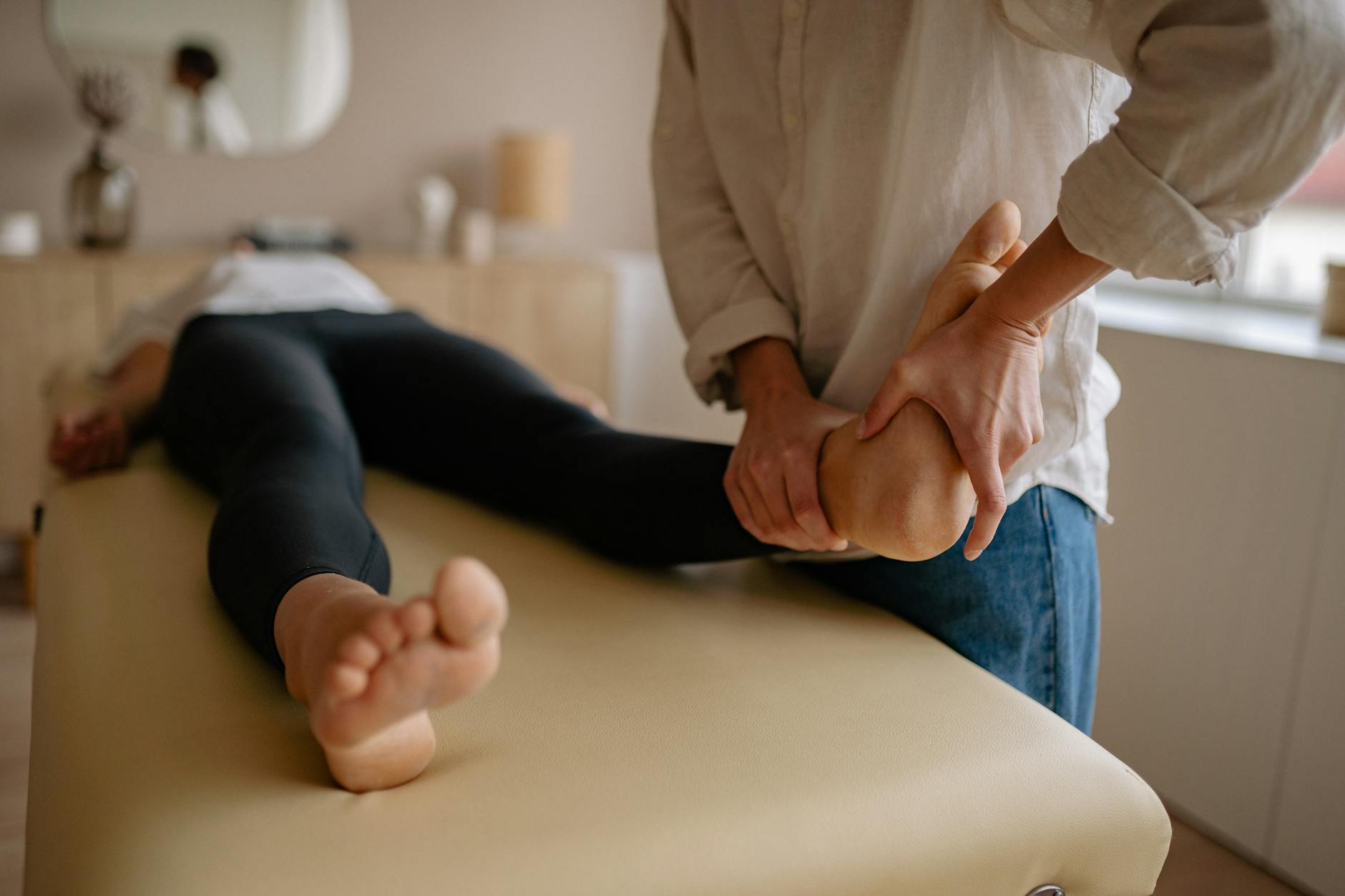 Natural Joint Pain Relief: Effective Home Remedies for Stiffness